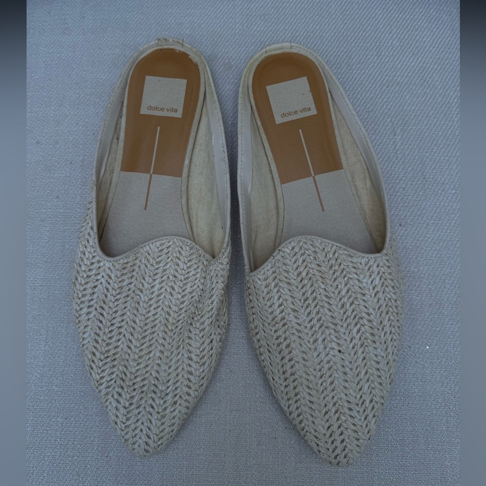 Dolce Vita Women's Tan Woven Flats